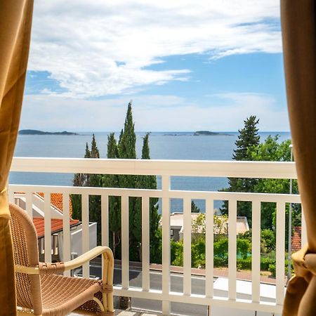 מליני Apartments Villa Silvana מראה חיצוני תמונה