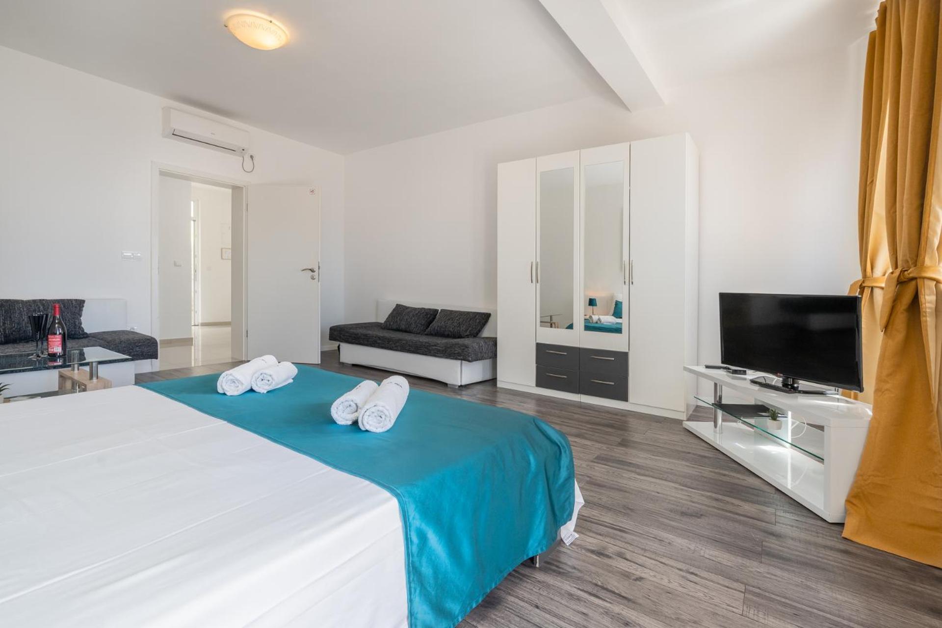 מליני Apartments Villa Silvana מראה חיצוני תמונה